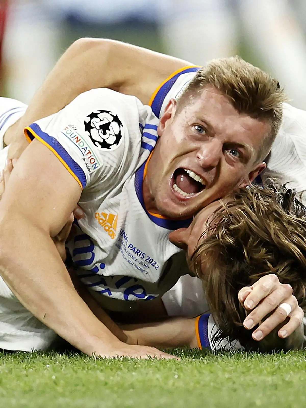  PARIS - LR Toni Kroos of Real Madrid, Luka Modric of Real Madrid during the UEFA Champions League final match between Liverpool FC and Real Madrid at Stade de Franc on May 28, 2022 in Paris, France. ANP DUTCH HEIGHT MAURICE VAN STONE UEFA Champions League final 2021/2022 xVIxANPxSportx/xMauricexvanxSteenxIVx *** PARIS LR Toni Kroos of Real Madrid, Luka Modric of Real Madrid during the UEFA Champions League final match between Liverpool FC and Real Madrid at Stade de Franc on May 28, 2022 in Paris, France ANP DUTCH HEIGHT MAURICE VAN STONE UEFA Champions League final 2021 2022 xVIxANPxSportx xMauricexvanxSteenxIVxx 449484929 originalFilename: 449484929.jpg