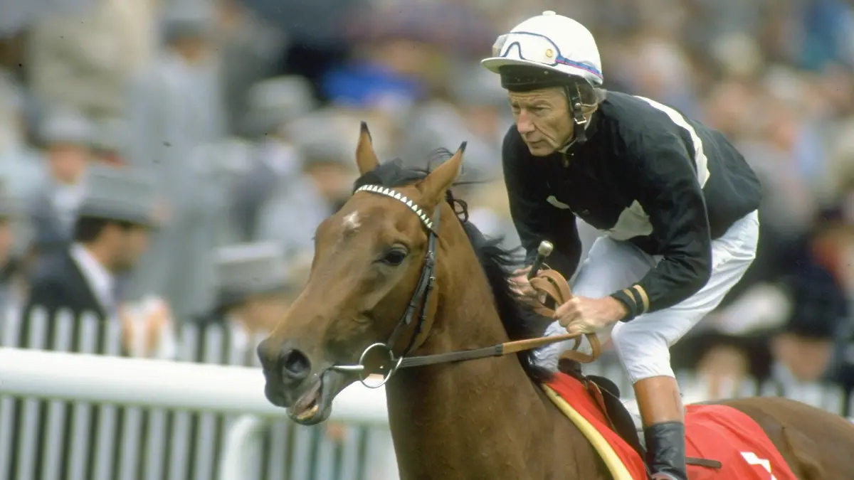 (FILE PHOTO) According to reports on May 29, 2022 legendary English jockey Lester Piggott has died aged 86. Jun 1991:  Lester Piggott of Great Britain on Hokusai at the start of the Ever Ready Derby at Epsom racecourse in Epsom, England. \ Mandatory Credit: Chris  Cole/Allsport