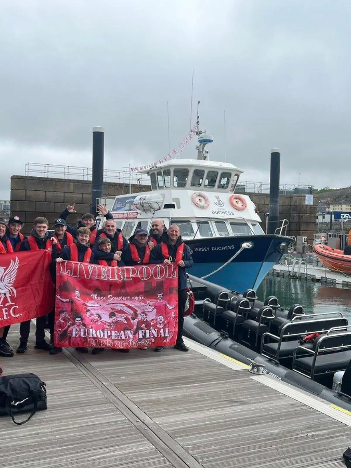 Diese Fans fuhren mit dem Schnellboot nach Frankreich.