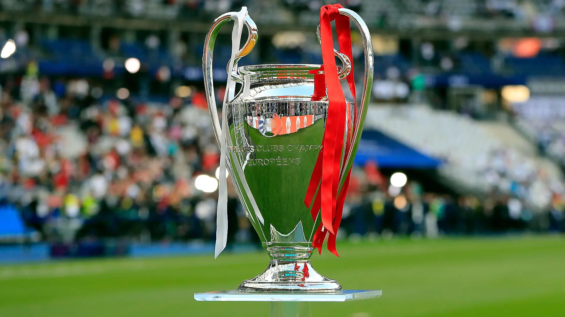 28.05.2022, xfrx, Fussball Champions League Finale 2022, FC Liverpool - Real Madrid emspor, v.l. CL League Pokal Henkelpott DFL/DFB REGULATIONS PROHIBIT ANY USE OF PHOTOGRAPHS as IMAGE SEQUENCES and/or QUASI-VIDEO Paris *** 28 05 2022, xfrx, football champions league final 2022, FC Liverpool Real Madrid emspor, v l CL League Pokal Henkelpott DFL DFB REGULATIONS PROHIBIT ANY USE OF PHOTOGRAPHS as IMAGE SEQUENCES and or QUASI VIDEO Paris