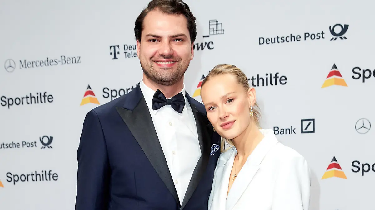 Jimi Blue Ochsenknecht mit Freundin beim 52. Ball des Sports in der Festhalle in Frankfurt am Main.