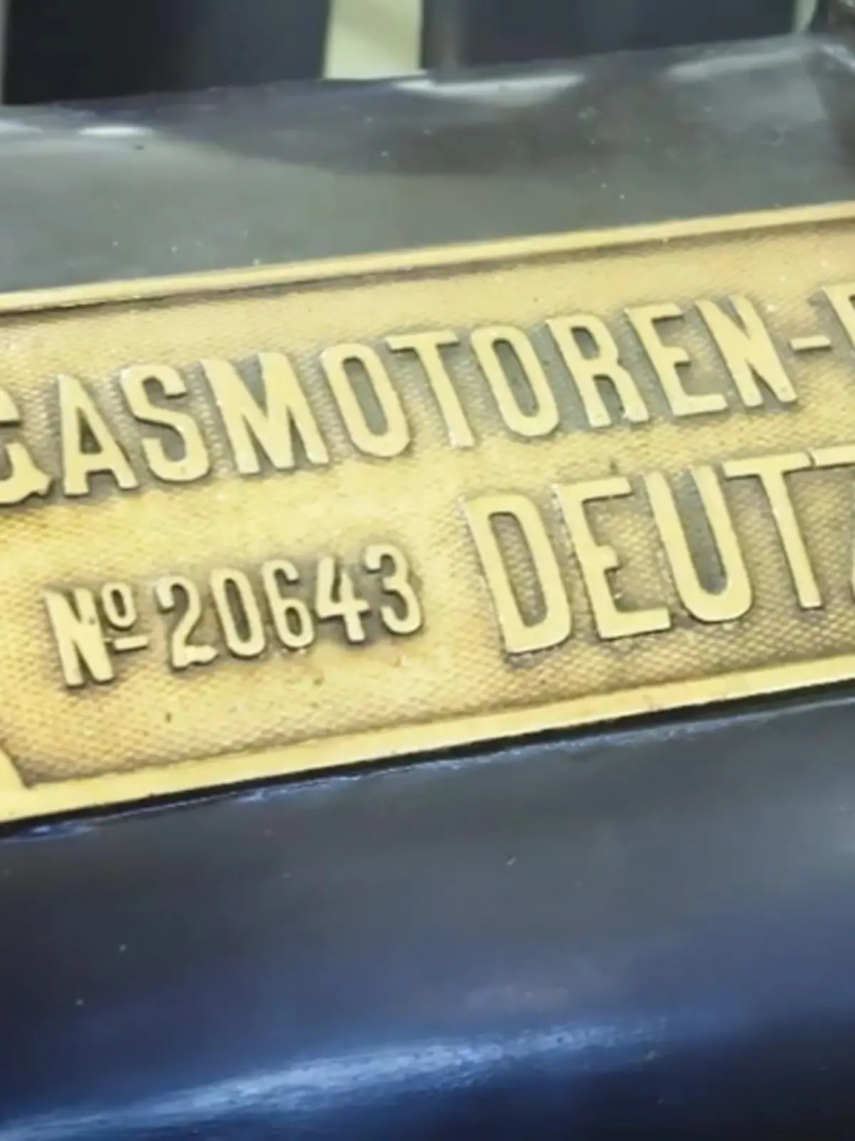 Bild zu: "Motorenhersteller feiert Geburtstag"