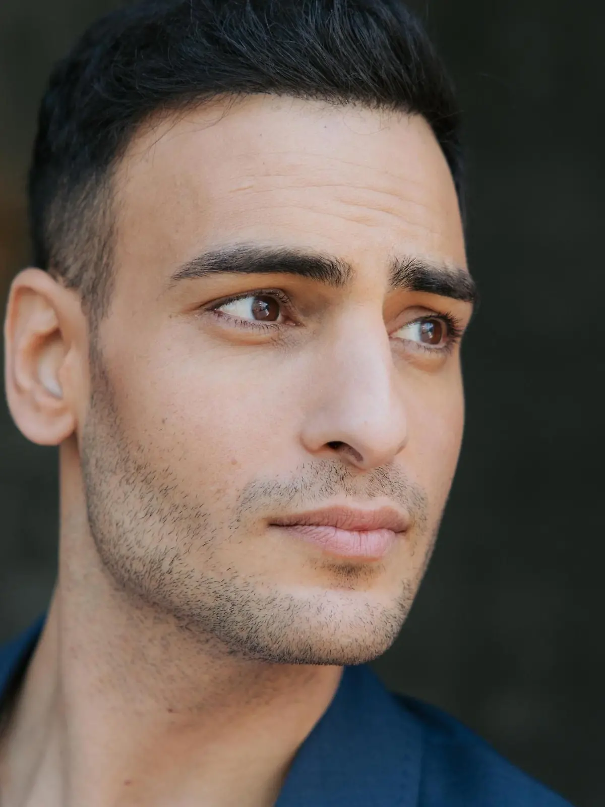Porträt: Timur Ülker spielt "Nihat Güney"

+++ Die Verwendung des sendungsbezogenen Materials ist nur mit dem Hinweis und Verlinkung auf RTL+ gestattet. +++
