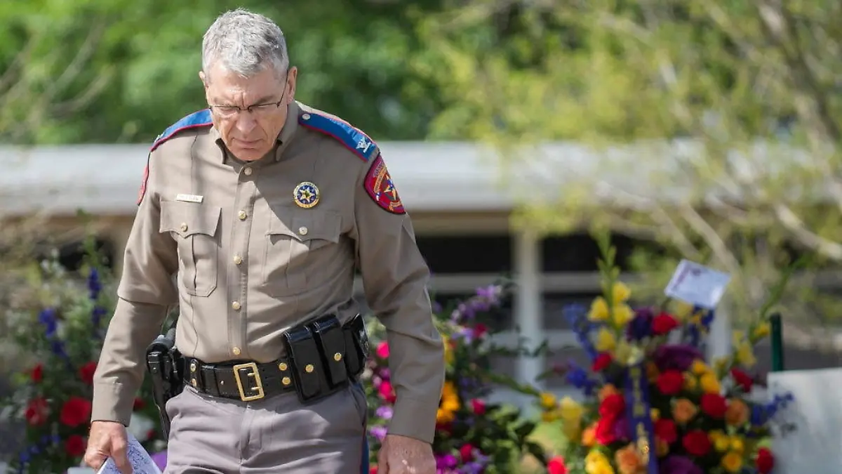 Colonel Steven McCraw, director of the Texas Department of Public Safety arrives to speak during a news conference outside Robb Elementary school, three days after a gunman killed nineteen children and two adults in a mass shooting, in Uvalde, Texas, U.S., May 27, 2022. Omar Ornelas/El Paso Times/USA Today Network via REUTERS THIS IMAGE HAS BEEN SUPPLIED BY A THIRD PARTY. NO RESALES. NO ARCHIVES. MANDATORY CREDIT