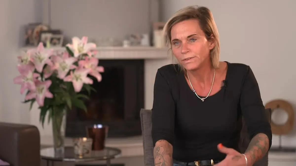 Seine Frau Annika: Ärzte holen Heinz Hoenig aus dem Koma Für die schwierigste Entscheidung seines Lebens!