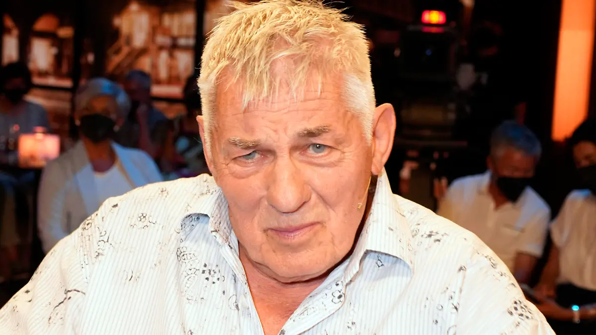 Heinz Hoenig bei der MDR/rbb-Talkshow 'Riverboat' im Studio A im rbb Fernsehzentrum Berlin. Berlin, 24.06.2022