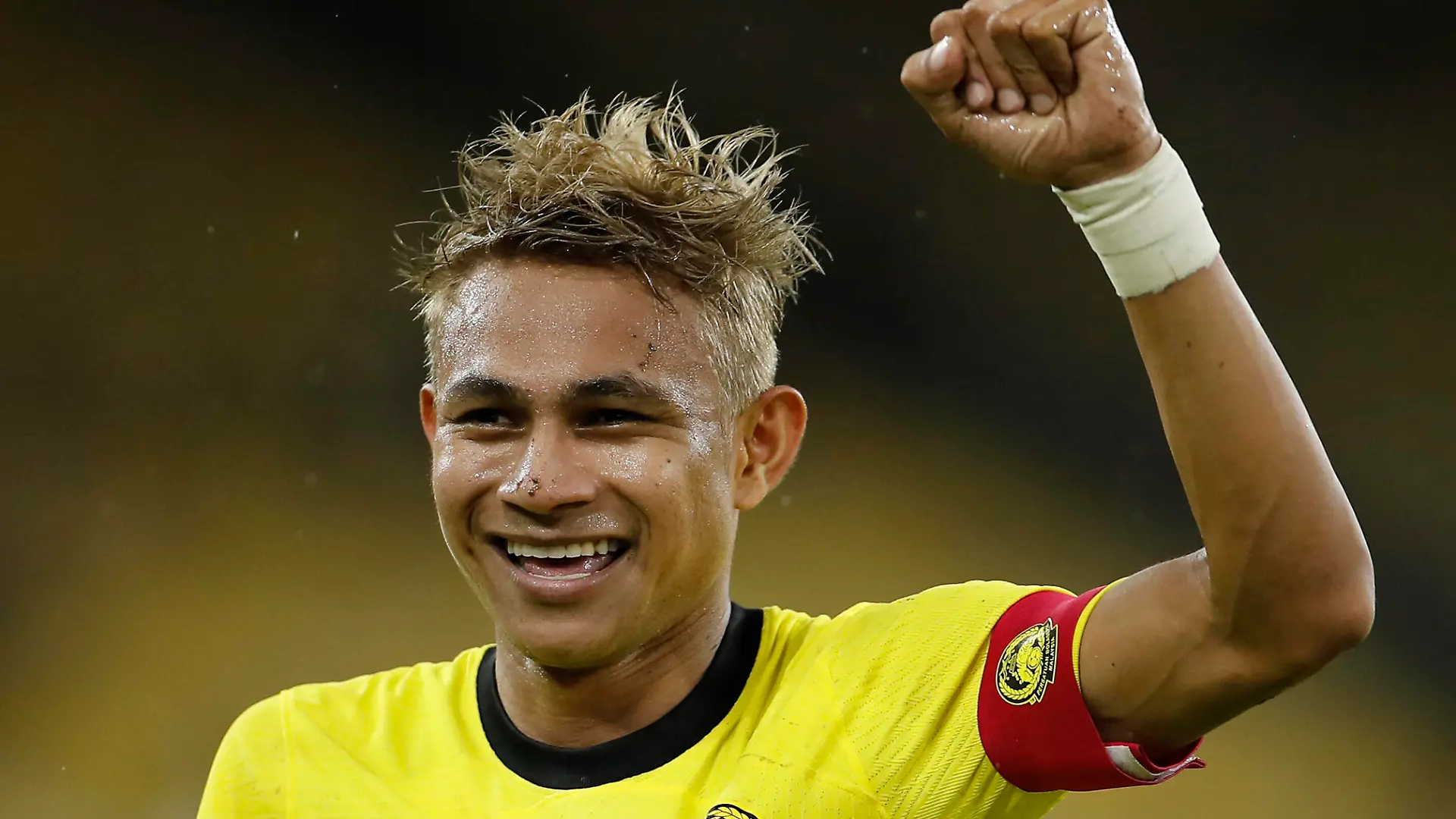 December 9, 2022, Kuala Lumpur, Malaysia: Mohamad Faisal Abdul Halim of Malaysia L celebrates with teammate after scoring a goal during the international match, Länderspiel, Nationalmannschaft Tier 1 between Malaysia and Cambodia at the National Stadium Bukit Jalil. Final score Malaysia 4:0 Cambodia Kuala Lumpur Malaysia - ZUMAs197 20221209_zaa_s197_262 Copyright: xWongxFokxLoyx