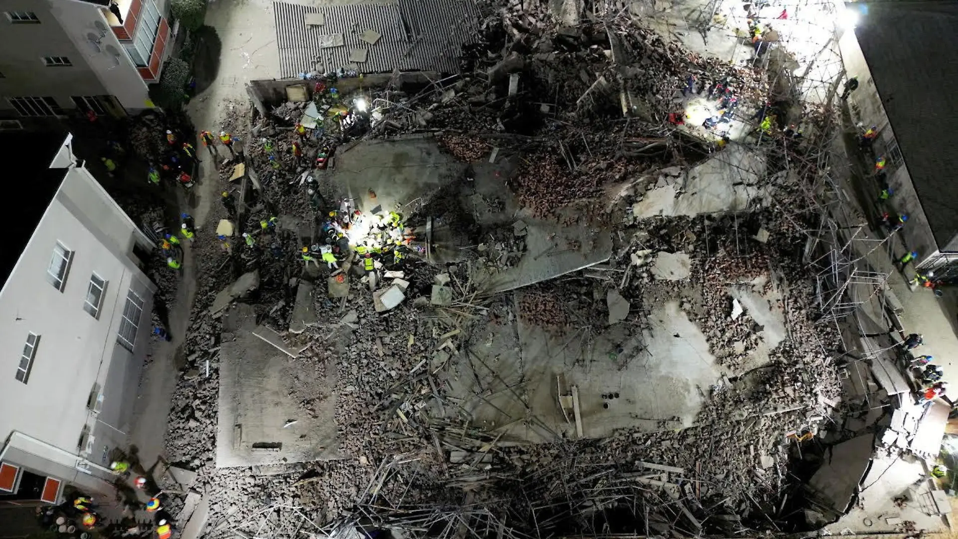 A drone view of the scene of a building collapse where several construction workers are thought to be trapped in George, South Africa May 6, 2024. REUTERS/Shafiek Tassiem TPX IMAGES OF THE DAY