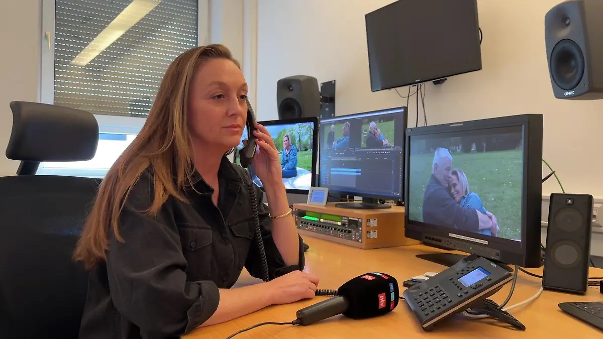 RTL-Reporterin Jasmin Raziorrouh hat mit Annika Hoenig am Telefon gesprochen.