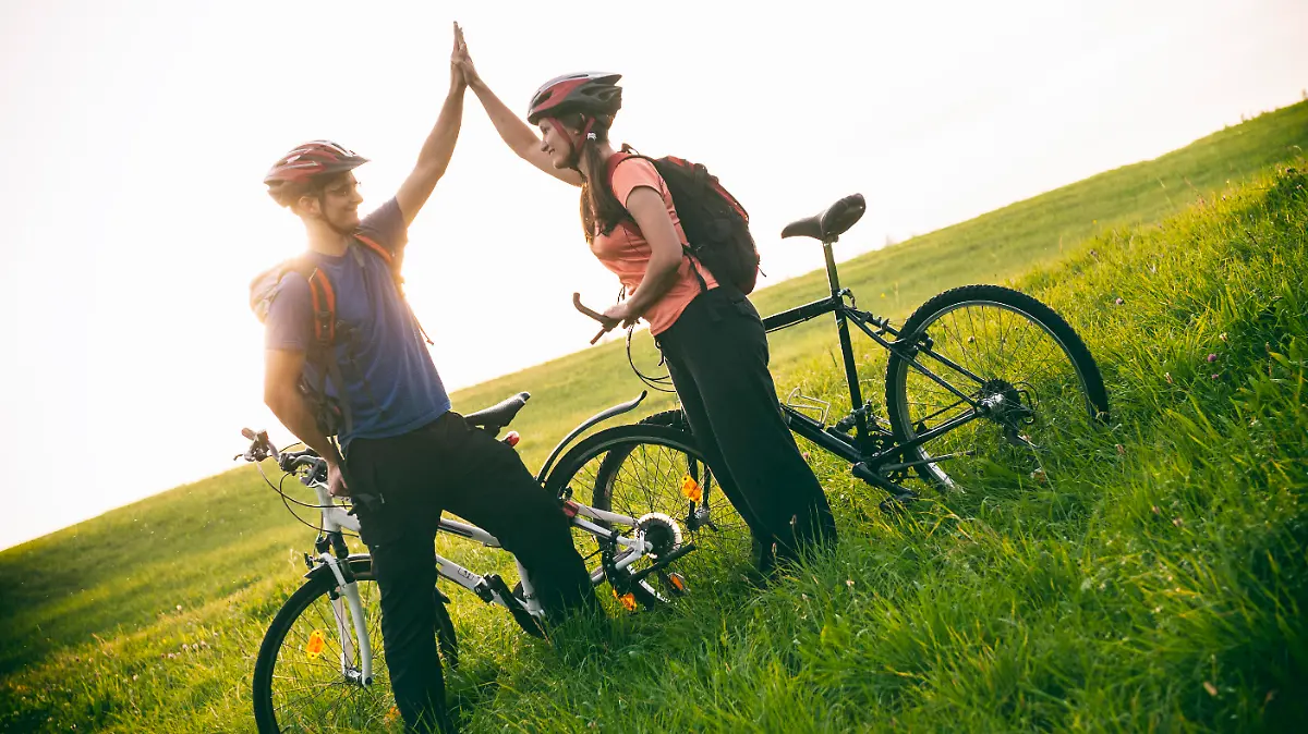 Couple on mountain bikes