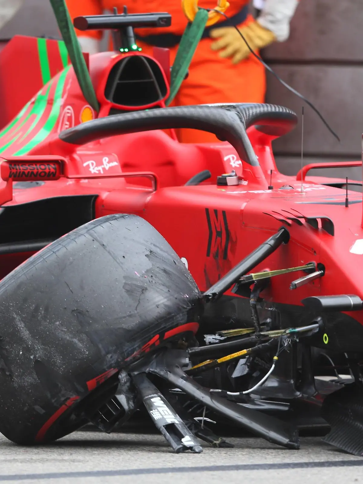 Formula 1 2021: Monaco GP CIRCUIT DE MONACO, MONACO - MAY 22: Marshals remove the car of Charles Leclerc, Ferrari SF21, from the circuit during the Monaco GP at Circuit de Monaco on Saturday May 22, 2021 in Monte Carlo, Monaco. Photo by Jean Petin / LAT Images Images PUBLICATIONxINxGERxSUIxAUTxHUNxONLY GP2105_150332Mon_07543 