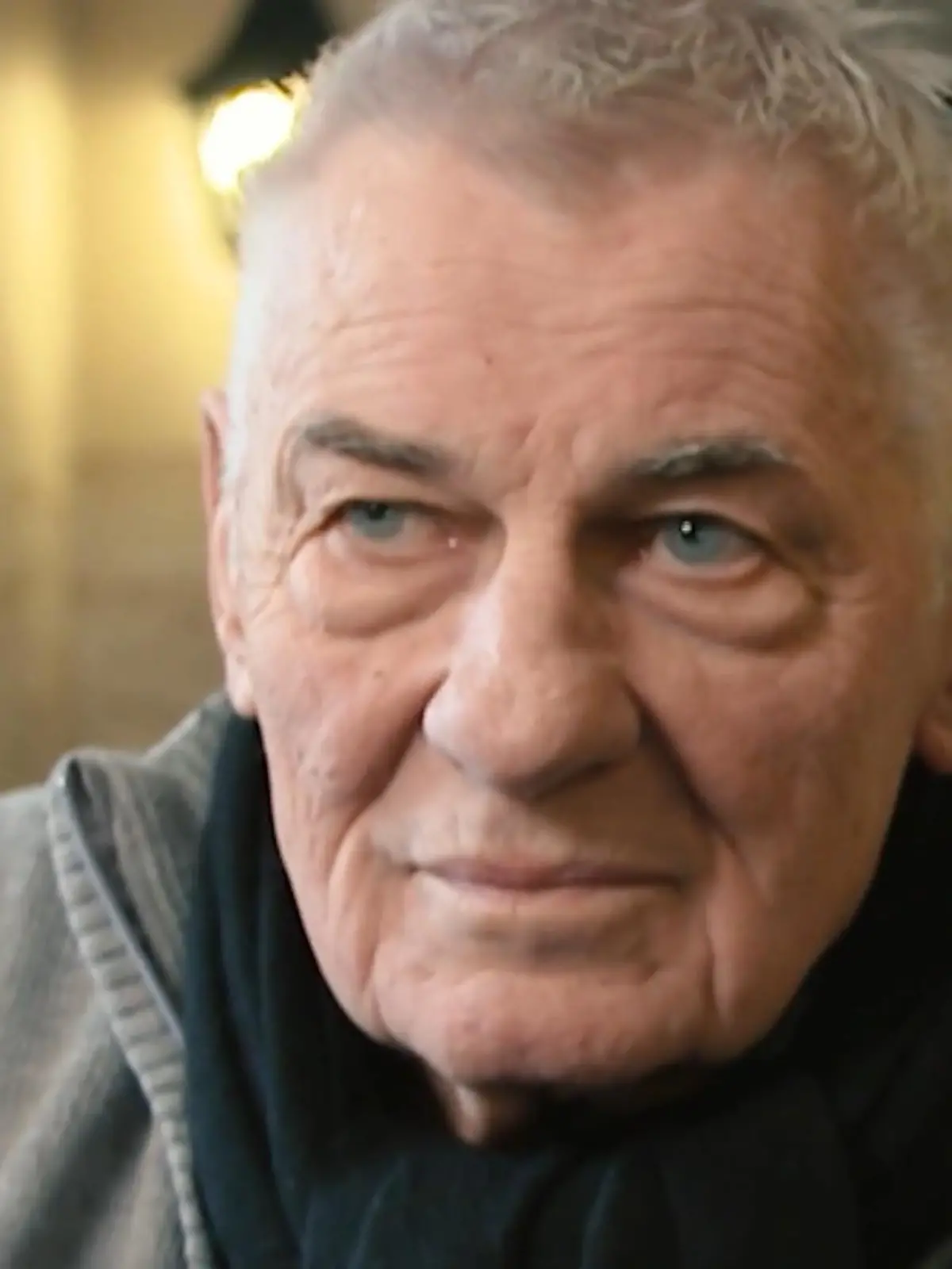Bild zu: "Heinz Hoenig nimmt Kampf um  seine Familie an"
