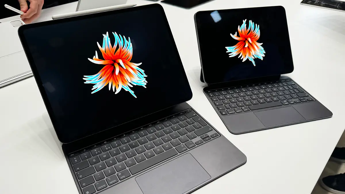 07.05.2024, Großbritannien, London: Die neuen iPad Pro-Modelle sind auf einem Event von Apple zu sehen. Das neue iPad Pro ist das erste Apple-Gerät mit dem M4-Chip. Die größere Version mit einem 13-Zoll-Display ist das bisher dünnste Apple-Gerät mit einer Dicke von 5,1 Millimetern. Foto: Christoph Dernbach/dpa +++ dpa-Bildfunk +++