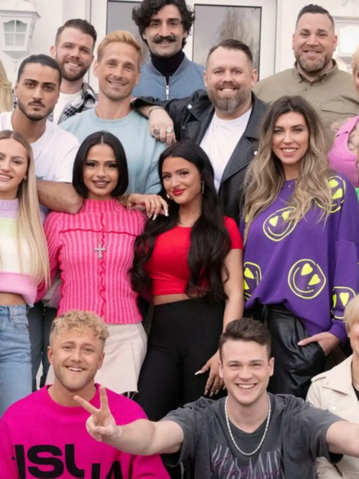 Bild zu: "Köln 50667 – diese Darsteller nutzten die Serie als Sprungbrett"