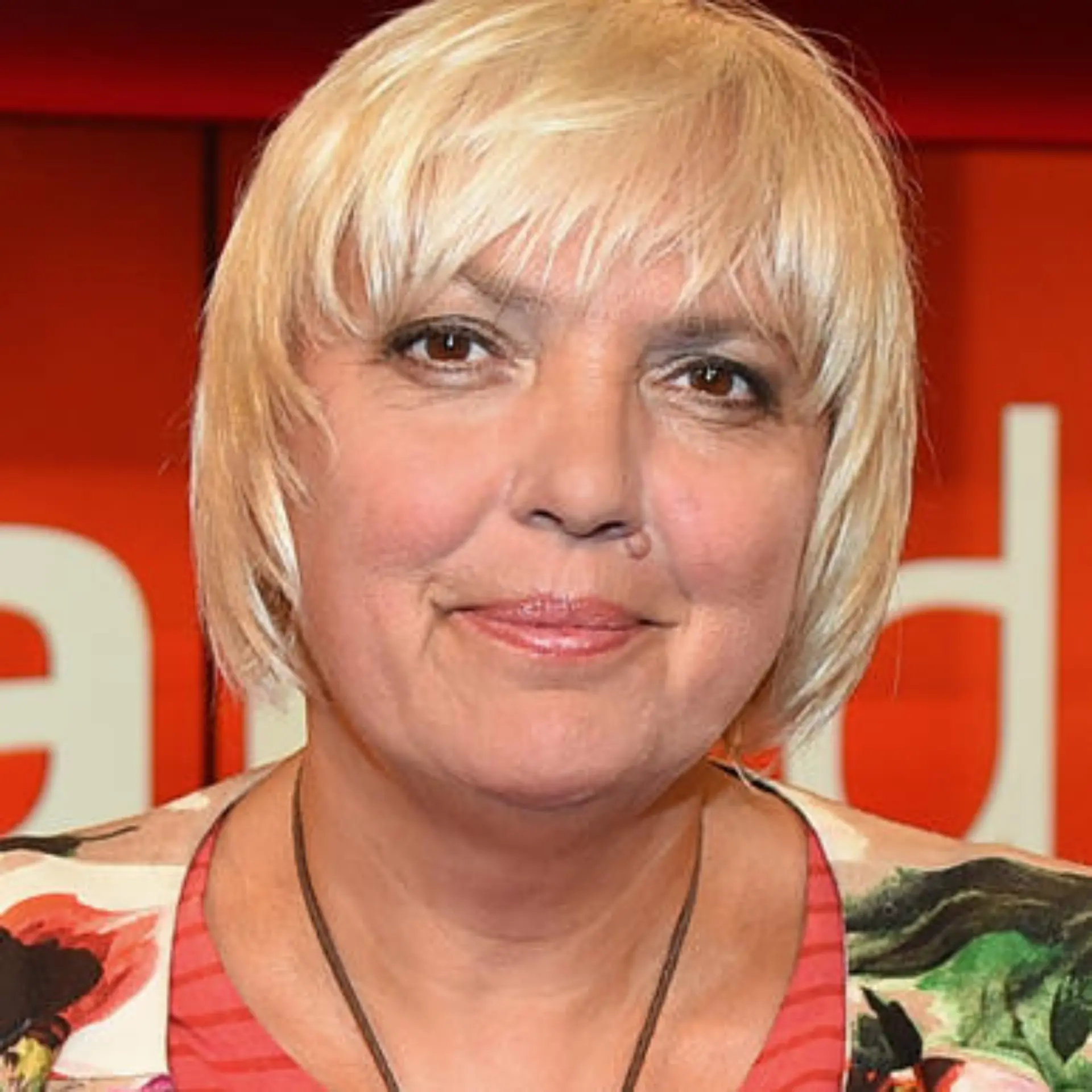 claudia-roth-t4122 claudia-roth-t4122