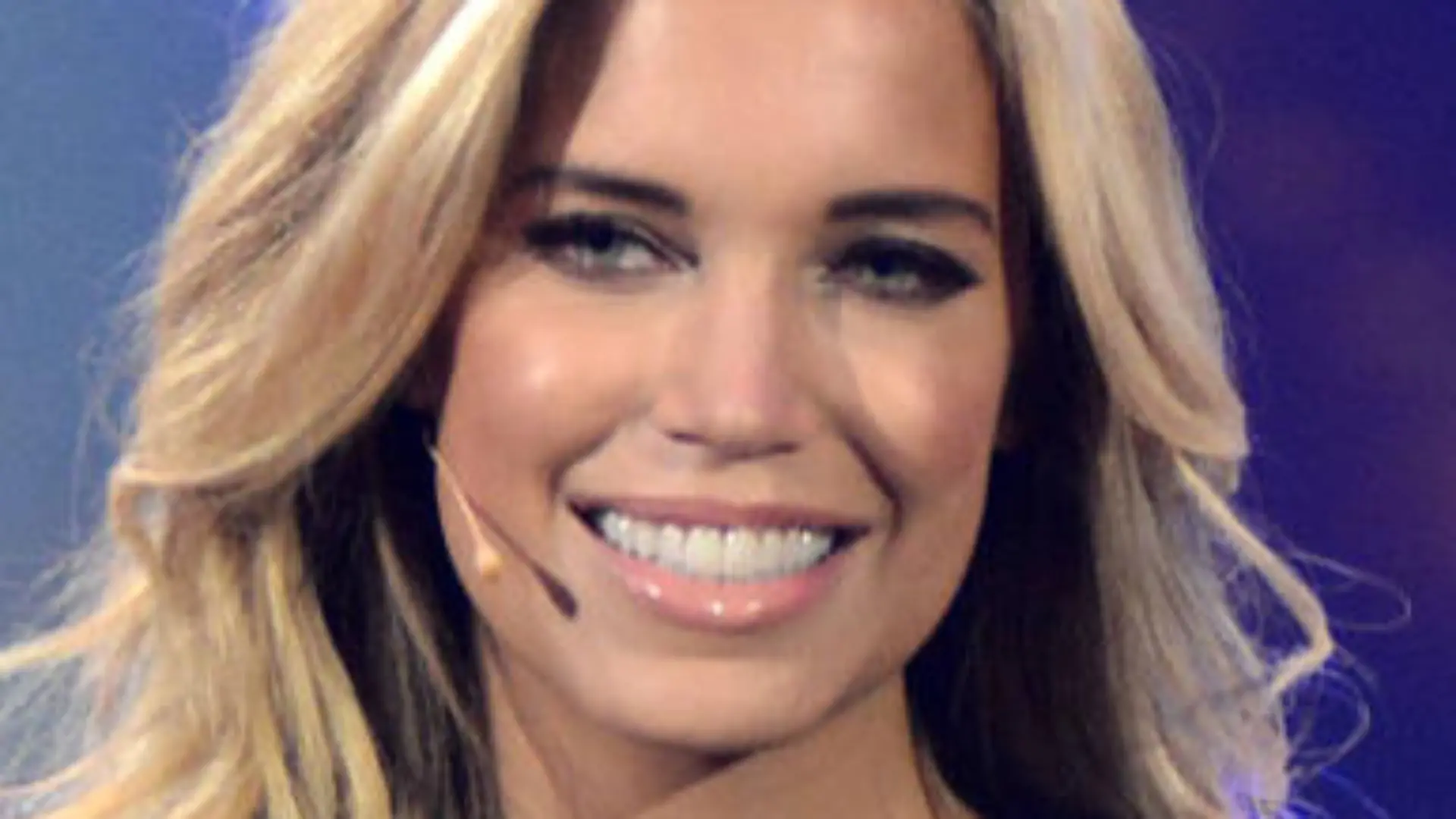 sylvie-van-der-vaart-t4363