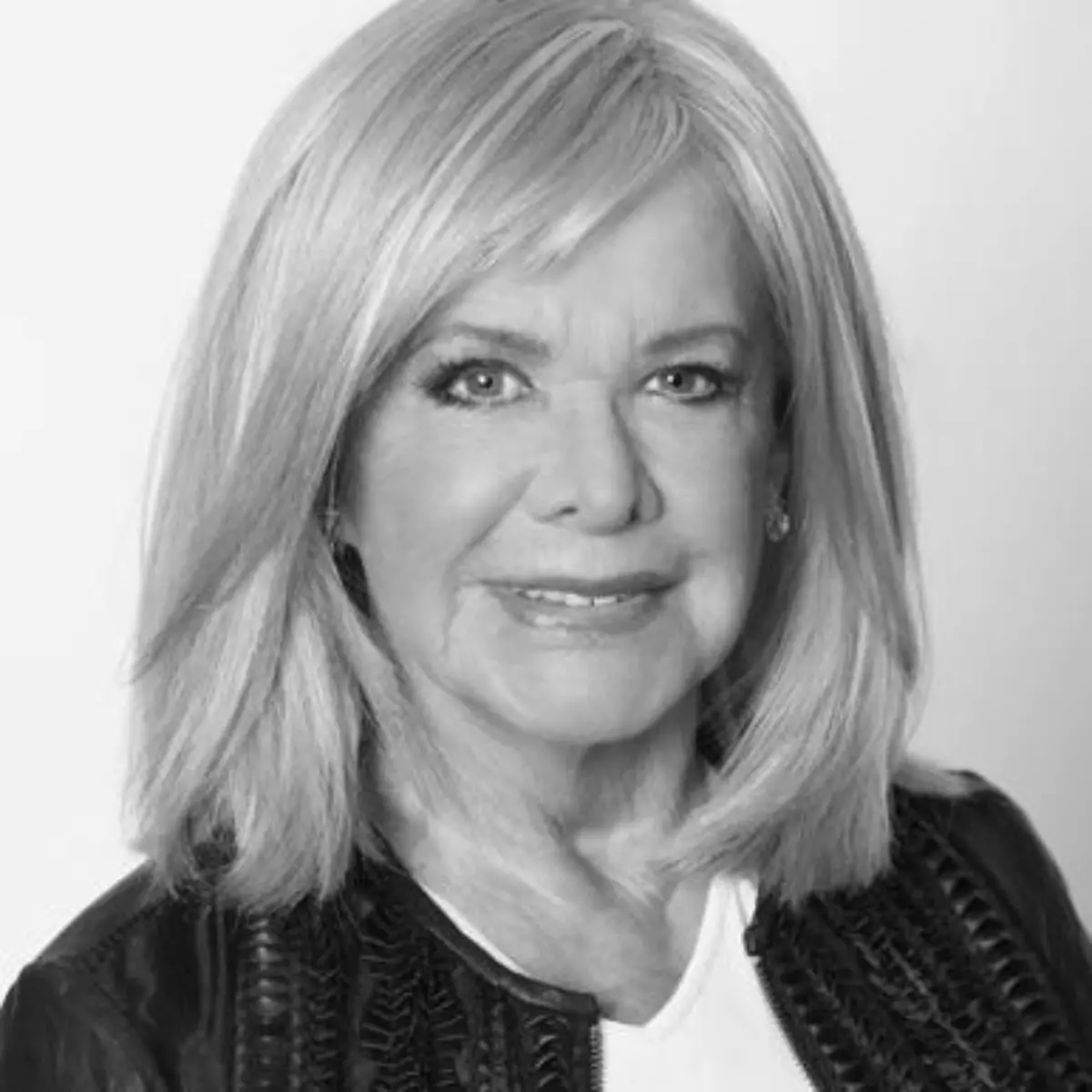 ingrid-van-bergen-t7379