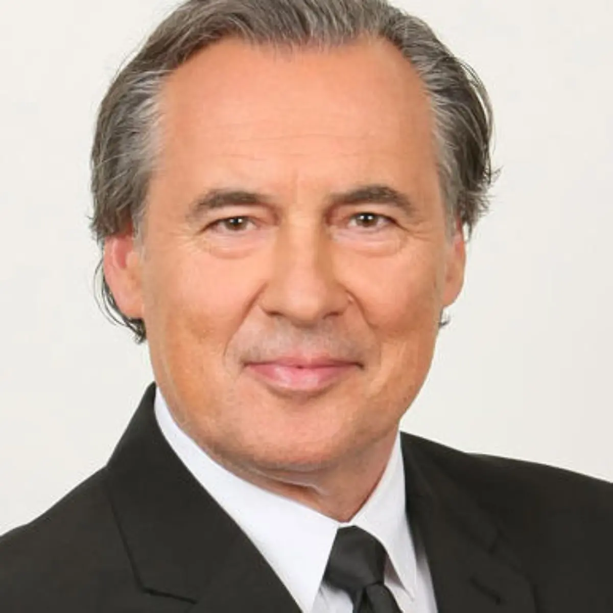 peter-bond-t7395