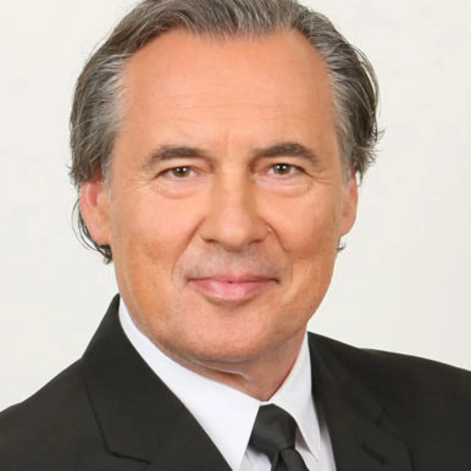 peter-bond-t7395 peter-bond-t7395