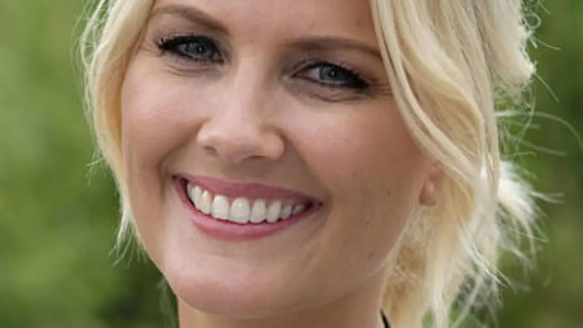 jennifer-knaeble-t7761