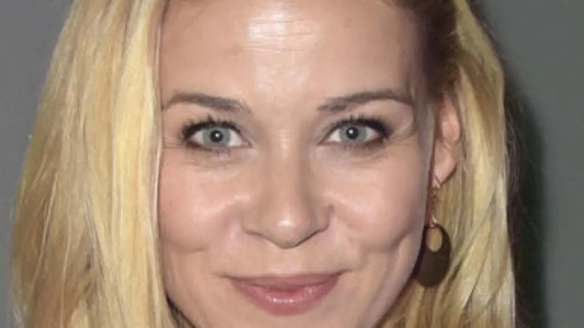 jessica-ginkel-t7791