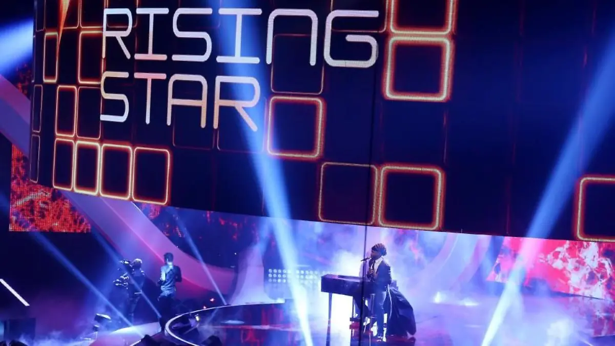 rising-star-t8518