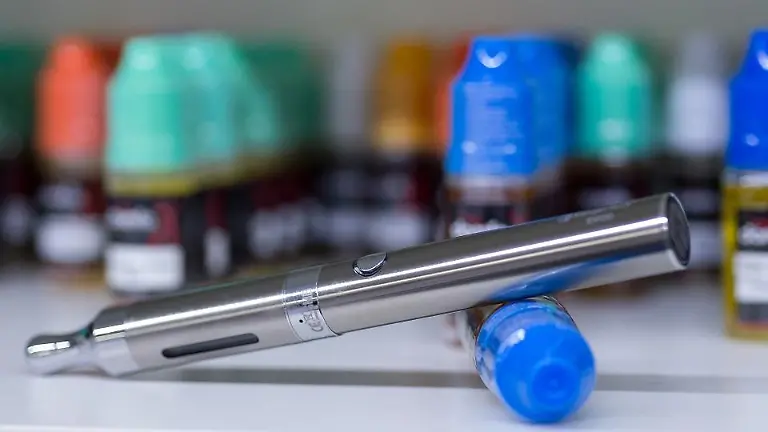 vape leuchtend Bang Blaze 50000 Puffs Starry LED Display 50k Vape