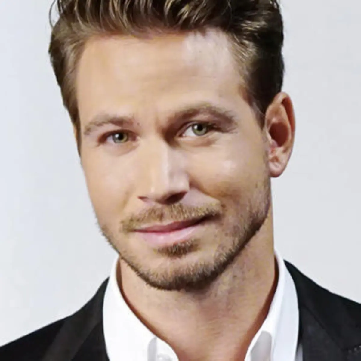 bachelor-sebastian-t10554