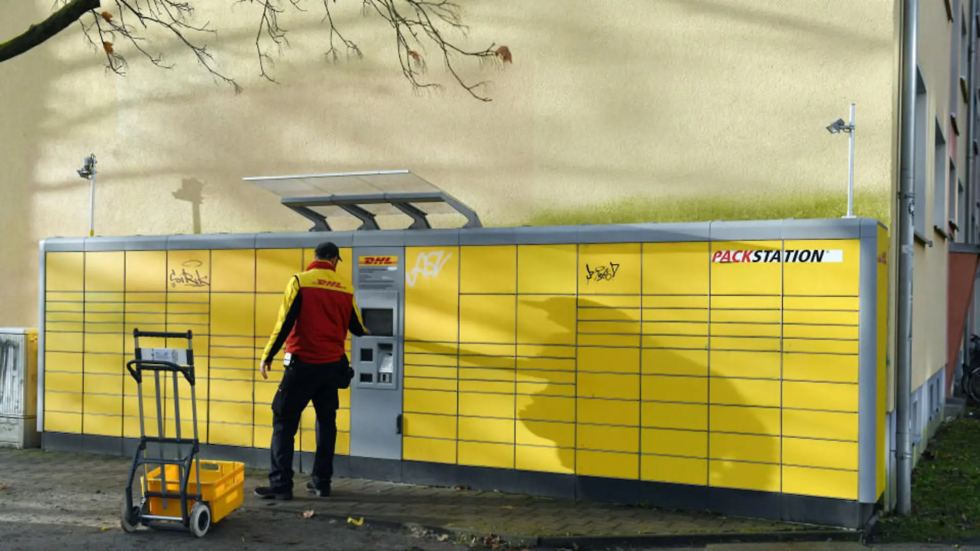 dhl-t10779