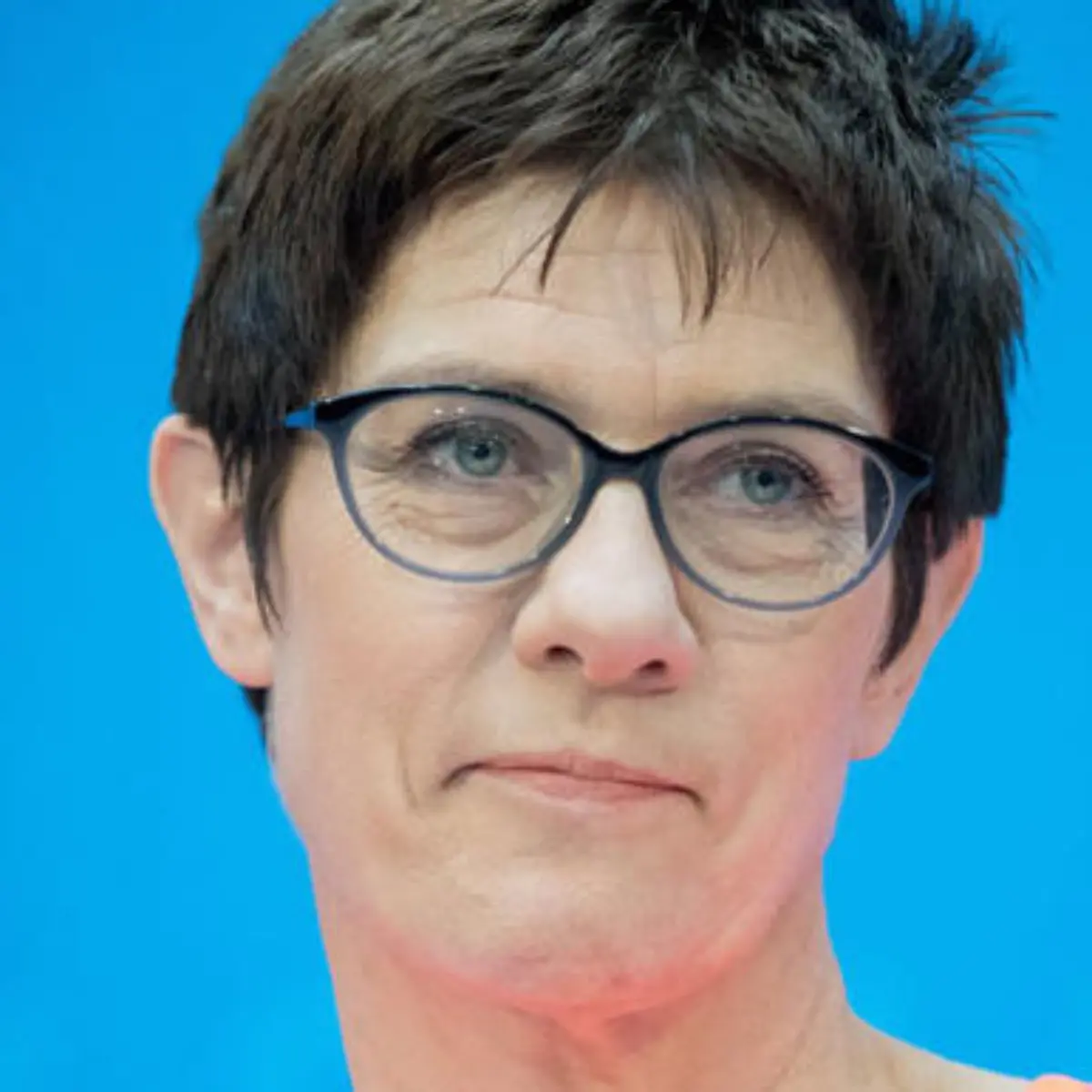 annegret-kramp-karrenbauer-t10869