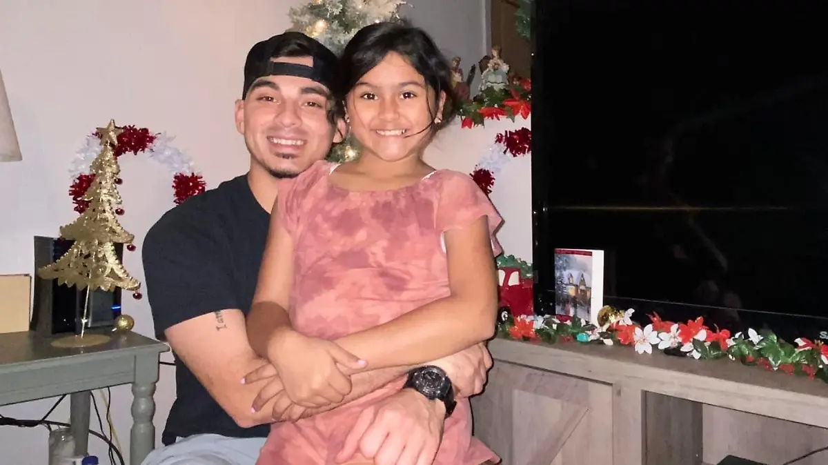 Angel Garza mit seiner Tochter Amerie Jo
