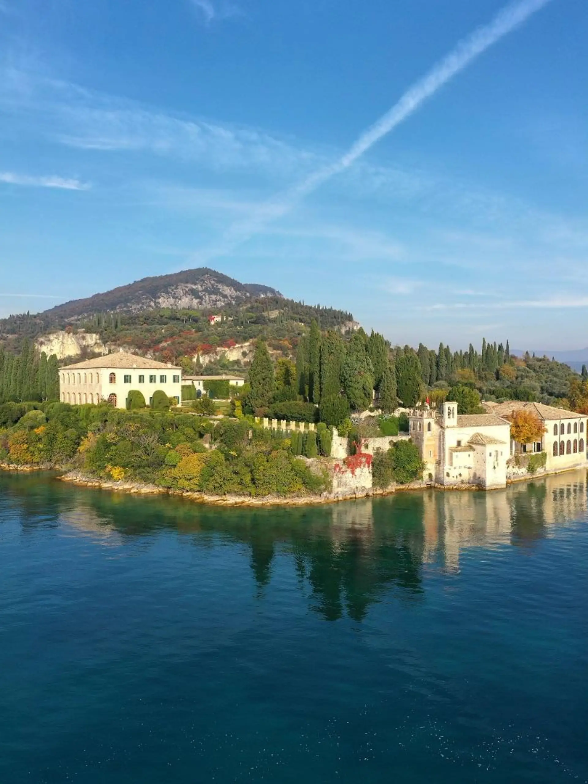 Bild zu: "Drama am Gardasee: Retter verschwindet selbst in den Wellen"