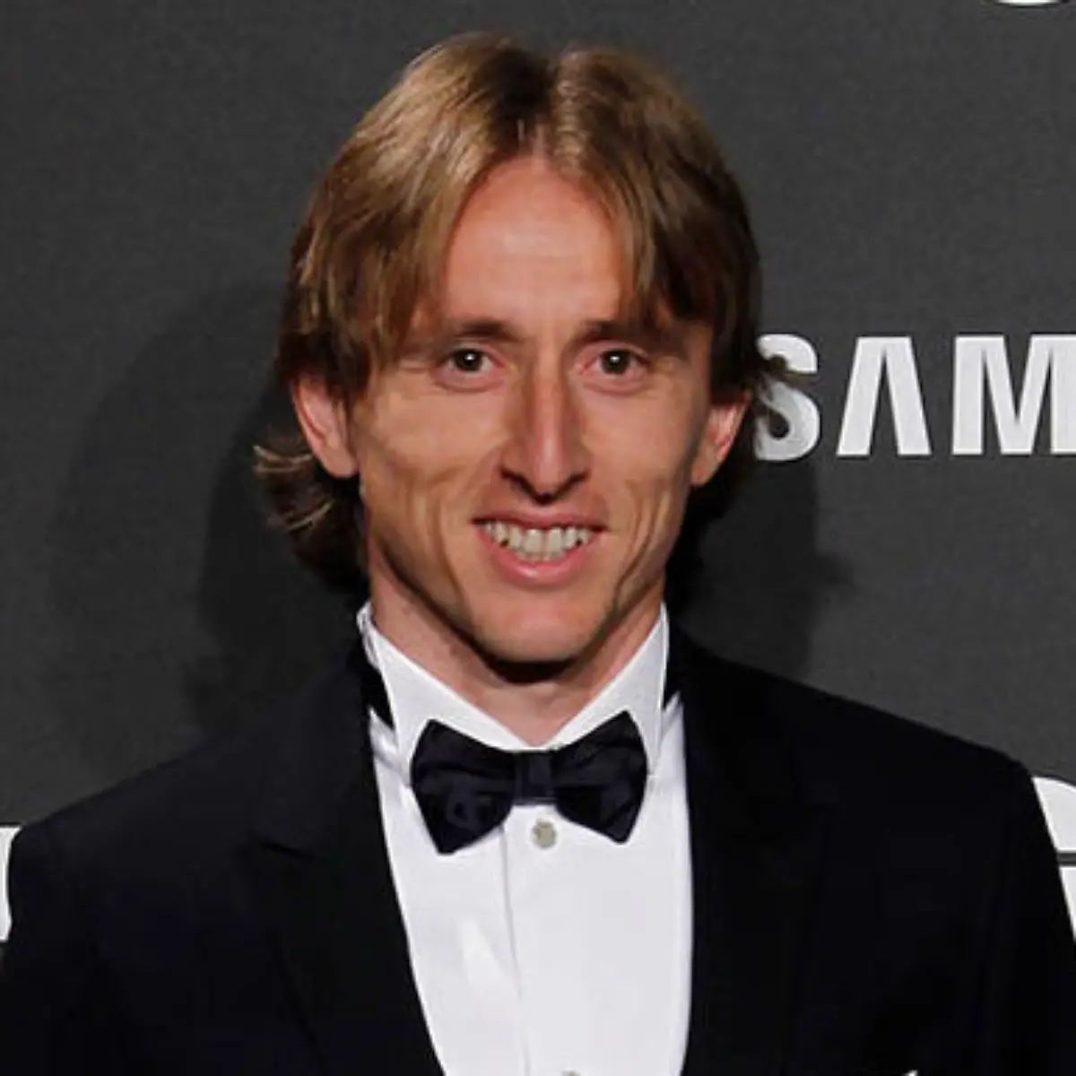 luka-modric-t12336
