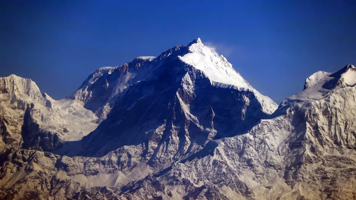 mount-everest-t12456