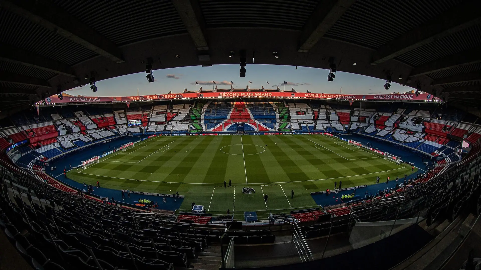 paris-saint-germain-t12567