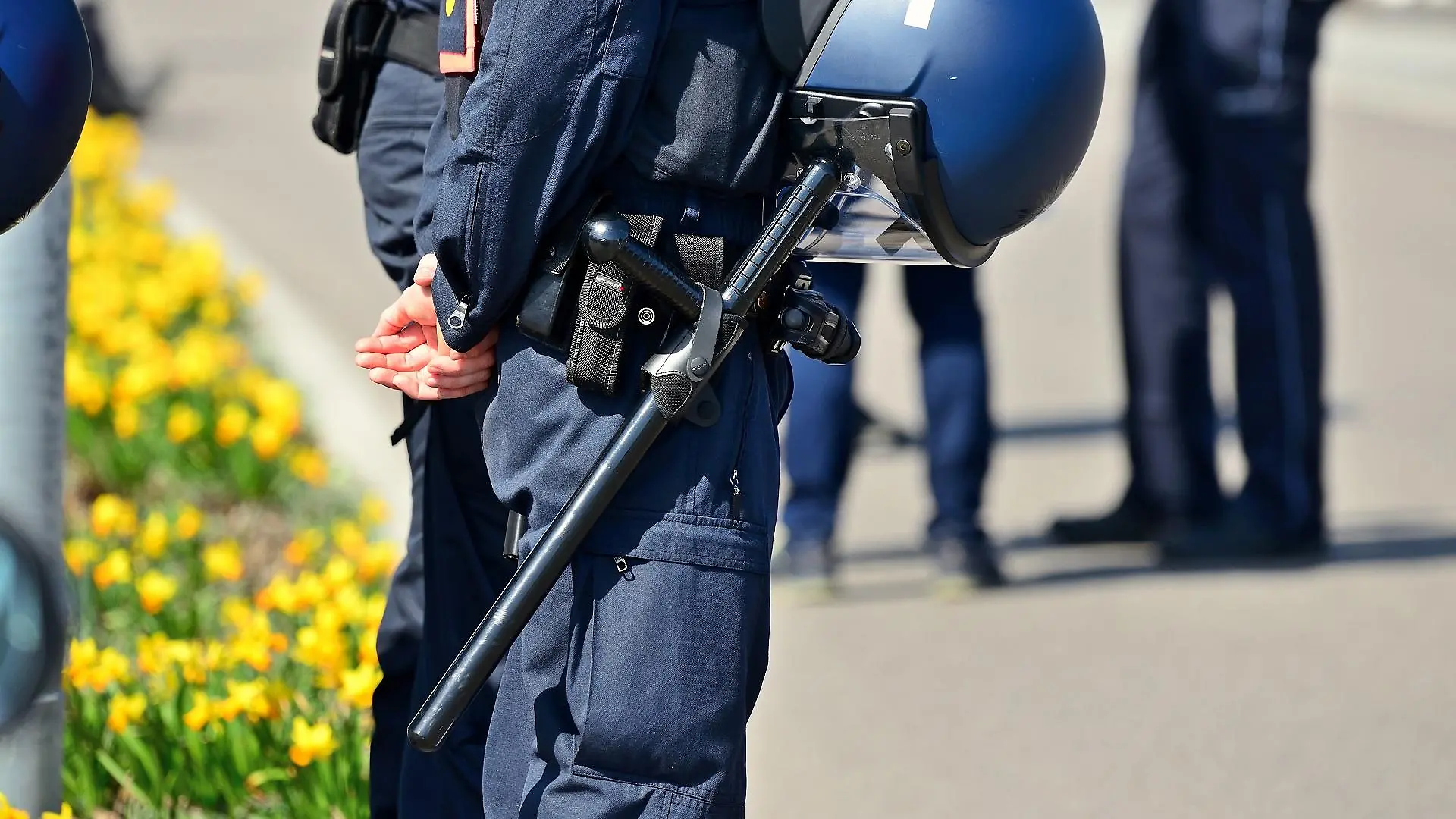 polizeigewalt-t12621