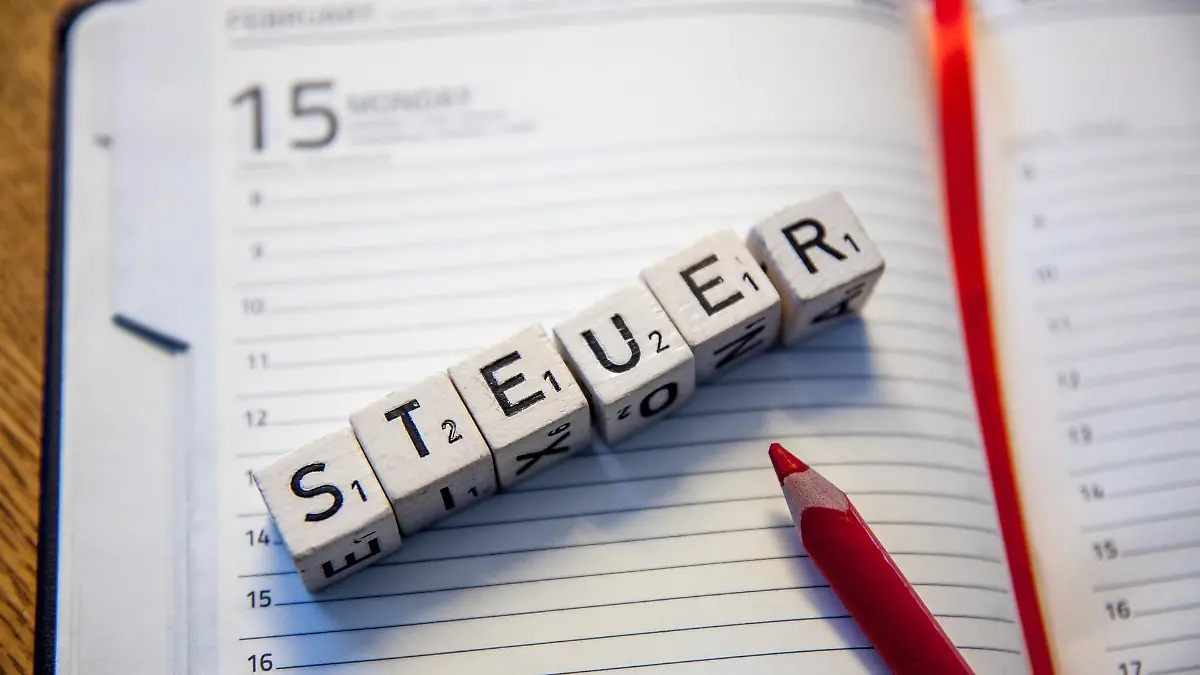 spitzensteuersatz-t13881