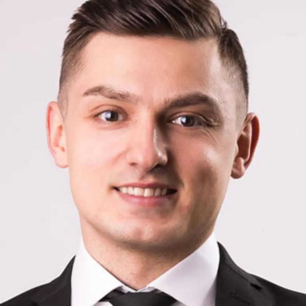 zsolt-sandor-cseke-t16990