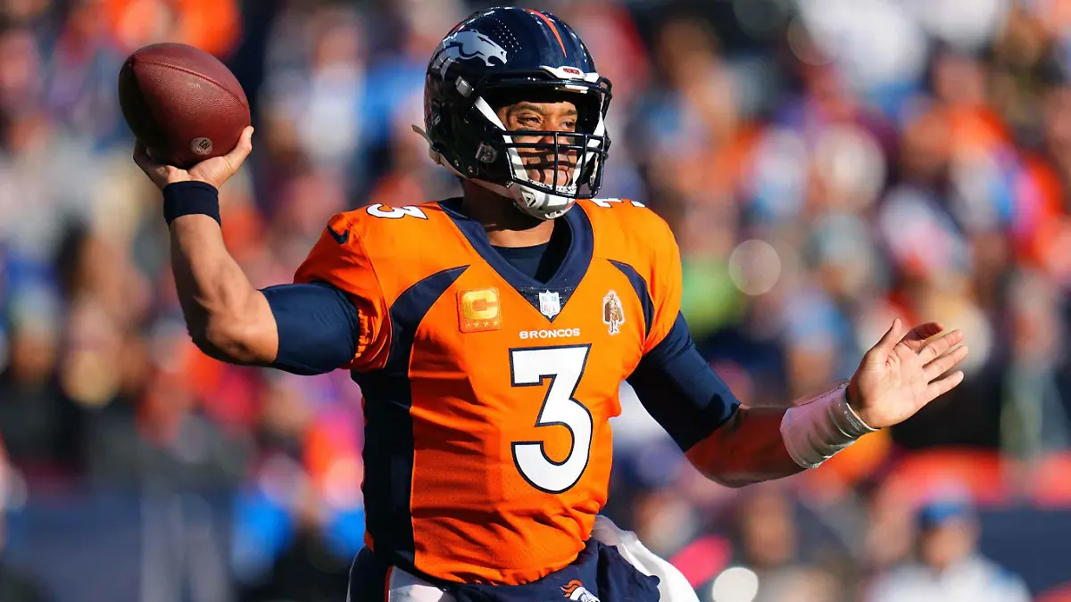 denver-broncos-t17092