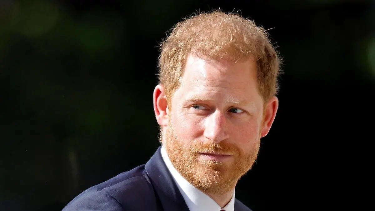 Prinz Harry in London: Dianas Geschwister stehen an seiner Seite