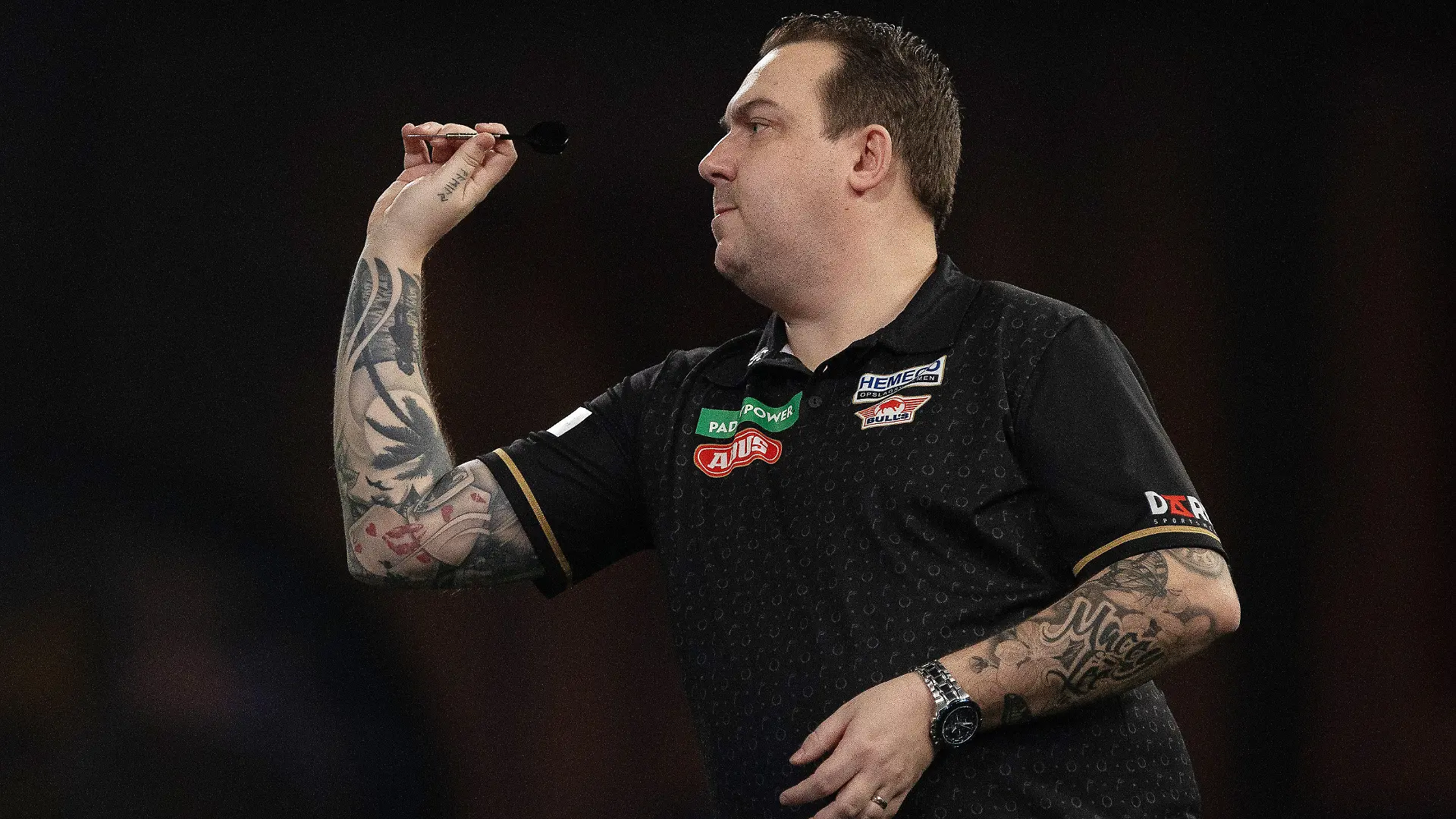 Kim Huybrechts (BEL) in his R2 match against Richard Veenstra (NED) during the 2024 PDC World Darts Championship on 23 December 2023 at Alexandra Palace, London, England - Photo Ian Stephen / ProSportsImages / DPPI
