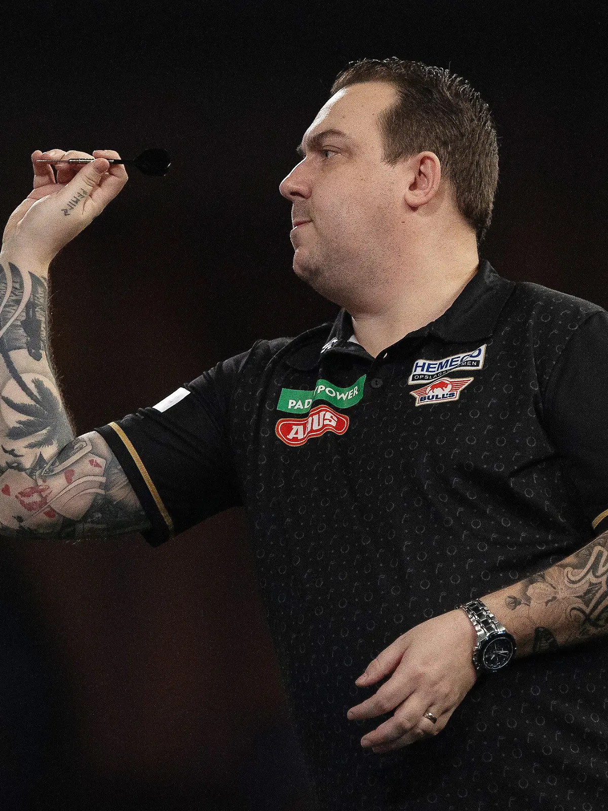 Kim Huybrechts (BEL) in his R2 match against Richard Veenstra (NED) during the 2024 PDC World Darts Championship on 23 December 2023 at Alexandra Palace, London, England - Photo Ian Stephen / ProSportsImages / DPPI