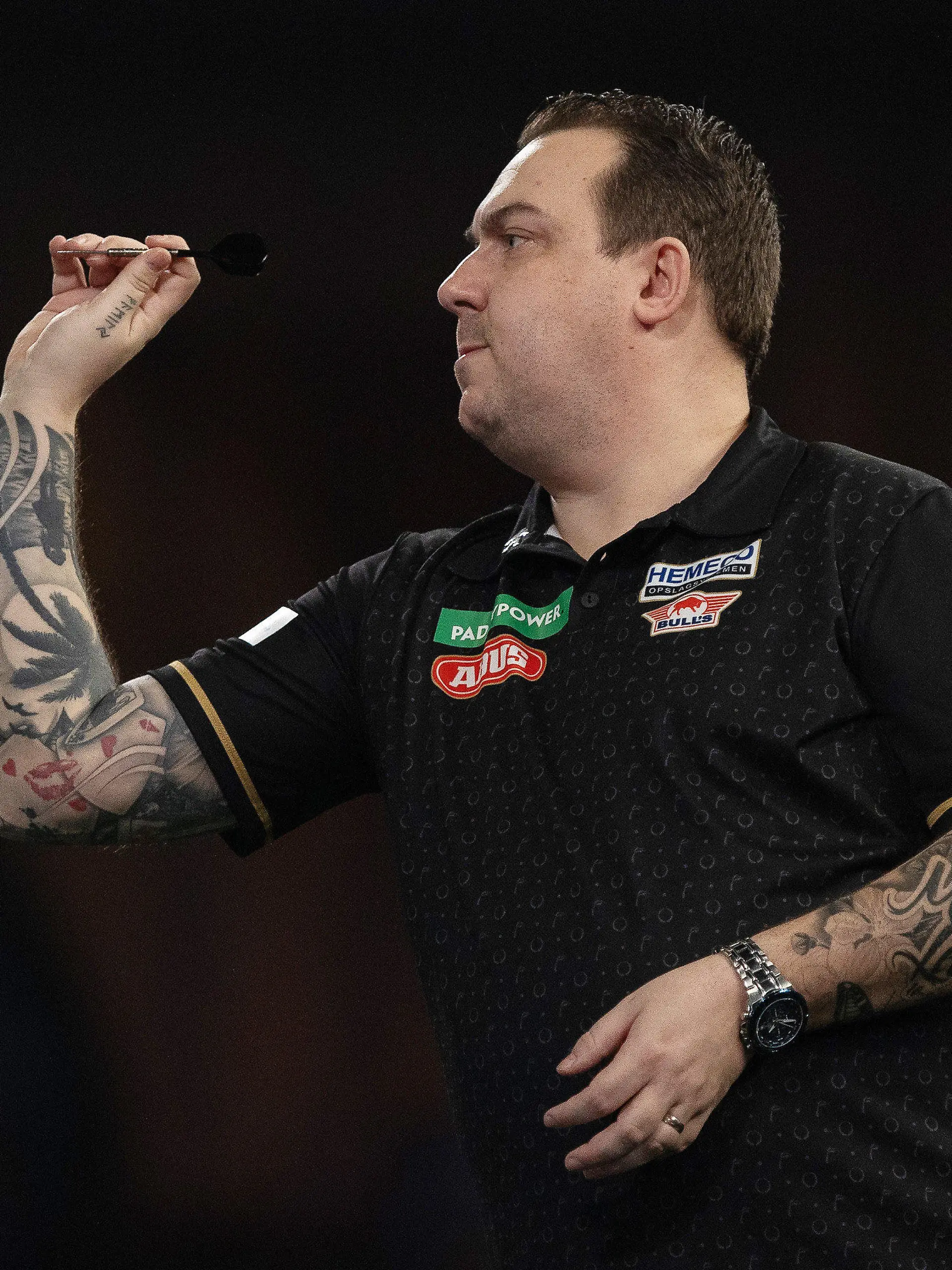 Kim Huybrechts (BEL) in his R2 match against Richard Veenstra (NED) during the 2024 PDC World Darts Championship on 23 December 2023 at Alexandra Palace, London, England - Photo Ian Stephen / ProSportsImages / DPPI