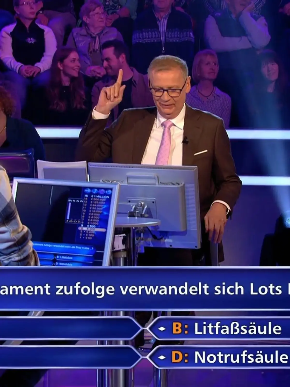 Günther Jauch möchte wissen, was hinter der falschen Antwort steckt.