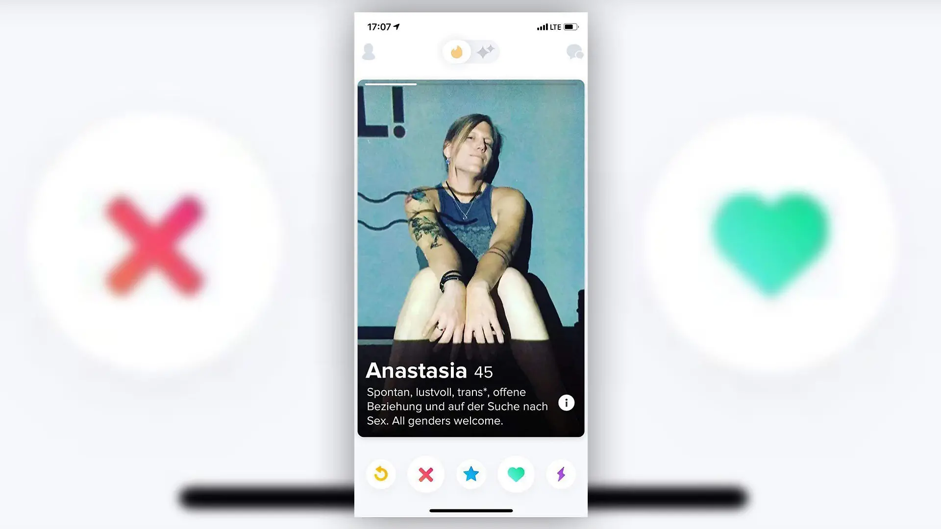 Screenshot des Tinder-Profils von Bundeswehrkommandeurin Anastasia Biefang