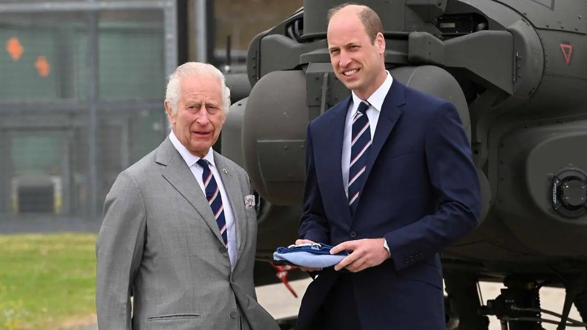 Prinz William wird Oberst von Harrys Regiment