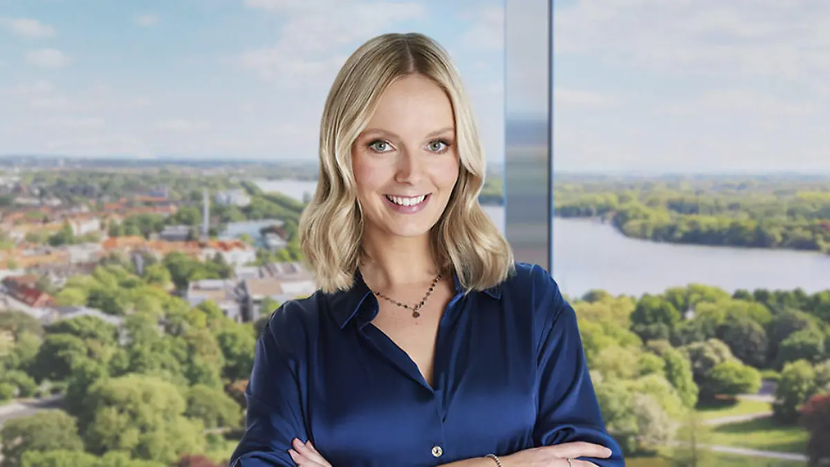 Jenny Richter moderiert seit 2023 RTL Nord für Niedersachsen und Bremen.