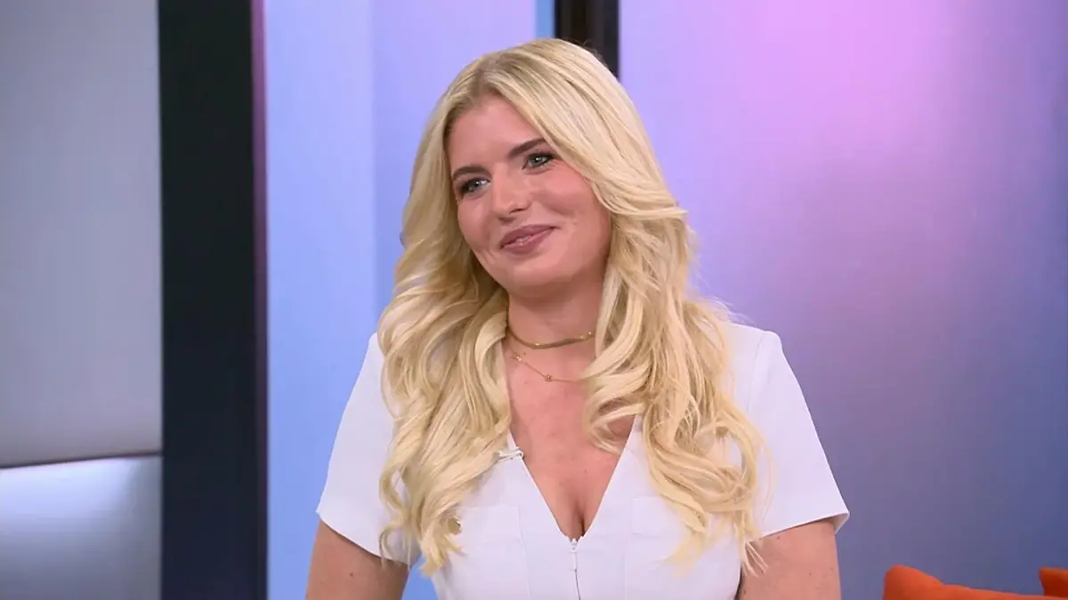 Antonia Hemmer spricht zu Gast bei „Punkt 8“ über ihren Beziehungsstatus.