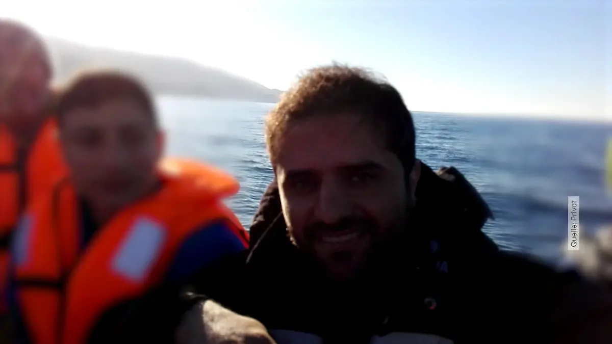 Osama auf seiner Flucht übers Mittelmeer.