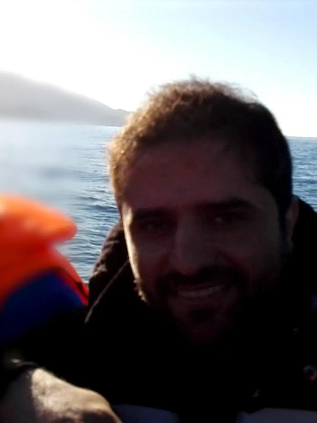 Osama auf seiner Flucht übers Mittelmeer.